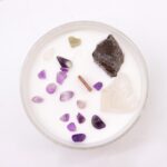 Lumânare Decorativă Parfumată cu Pietre - Chakra Coroanei